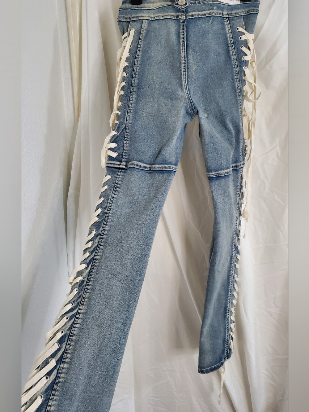 Light vintage wash full side lace up bootcut leg jeans size 5/27 brand new